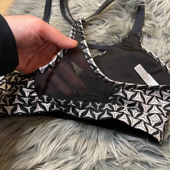 NWOT Victoria Sport - Sports Bra - Small - Sexy - Picture 2 of 8